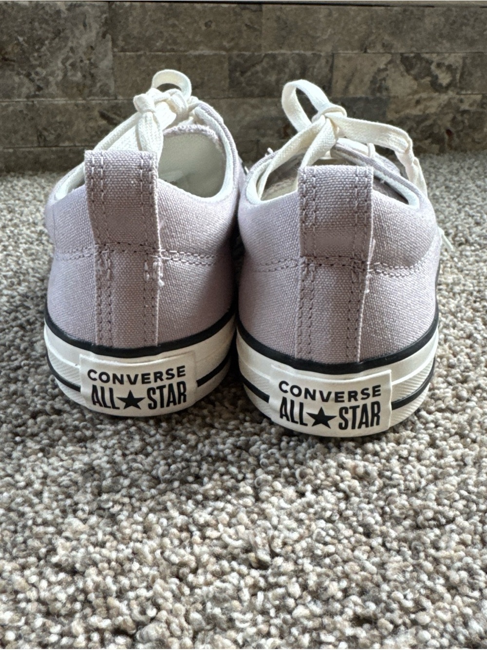 Converse All Star Low-Top Sneakers in Light Lavender nwot Women’s 9.5 - Picture 4 of 8